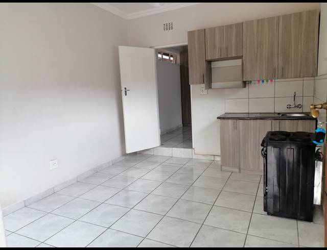 1 BEDROOM APARTMENT RENTED IN GALLO MANOR